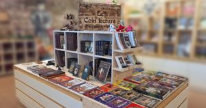 Cultivez vous avec des livres sur les plantes, l'histoire, les mythes et légendes. Ces livres vous feront voyager dans le temps.